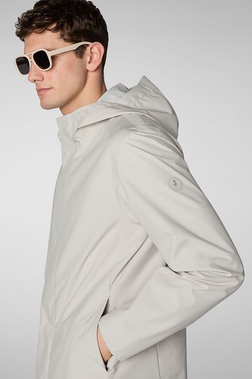 Spara Anden Jacka Dacey Beige Model / Sfeerbeeld