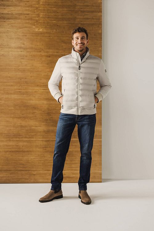 State Of Art Jacke Einfarbig Gepufft Beige Model / Voorkant