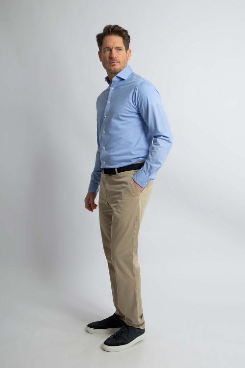 Steppin' Out Hemd Stretch Piqué Hellblau Model / Zijkant