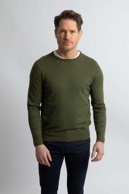 Steppin' Out Pullover Cotton Cashmere Olivgrün Model / Voorkant