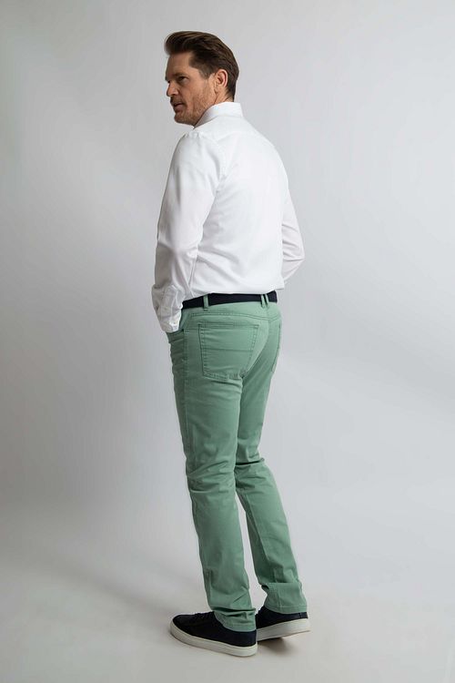 Steppin' Out Skjorta Slim-Fit Dobby Vit Model / Achterkant