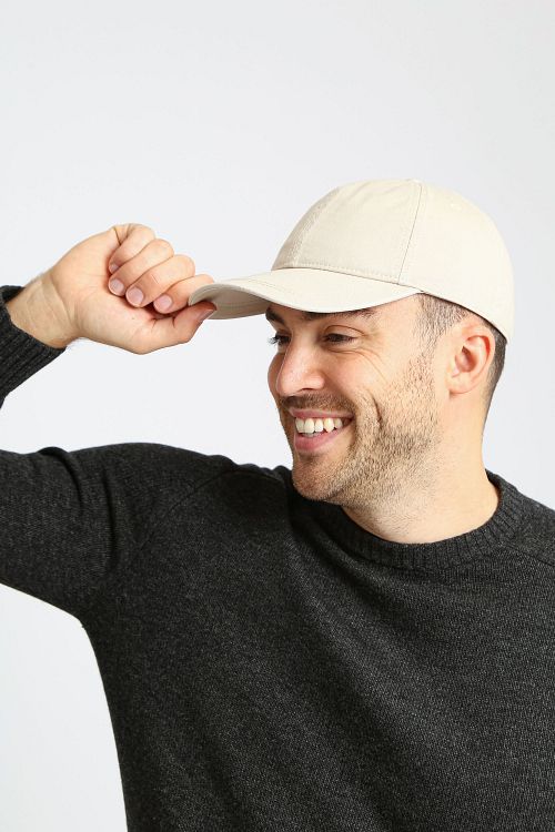 Suitable Cap Ecru Model / Zijkant