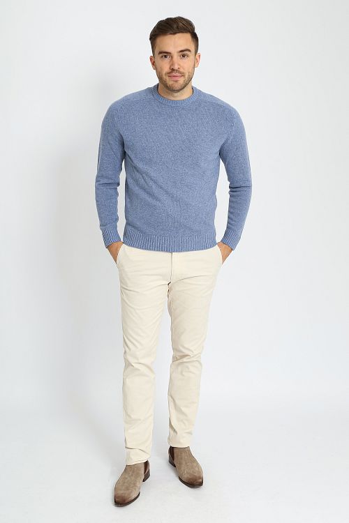 Suitable Lambswool Pullover O-Neck Light Blue Model / Voorkant