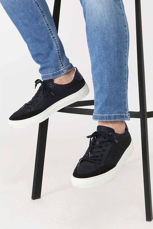 Suitable Sneaker in nubuck Skave blu scuro Model / Voorkant
