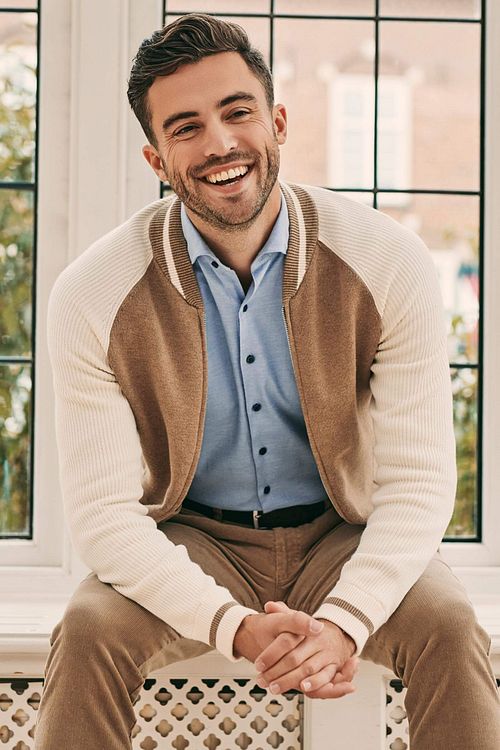 Suitable Vest Max Varsity Wool Mix Beige Model / Voorkant med Bram