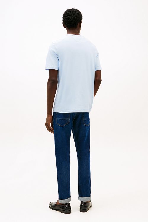 Tommy Hilfiger T-Shirt Essential Azul claro Model / Achterkant
