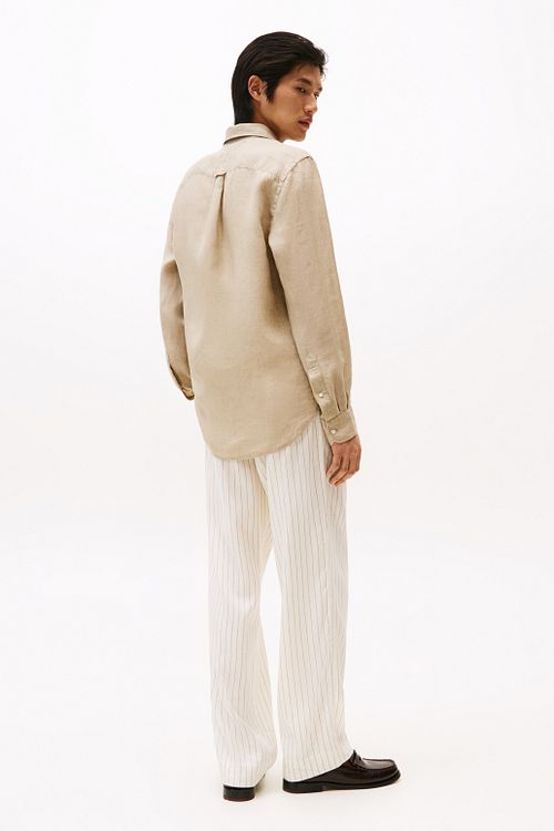 Tommy Hilfiger Hemd Leinen Sandalwood Model / Achterkant