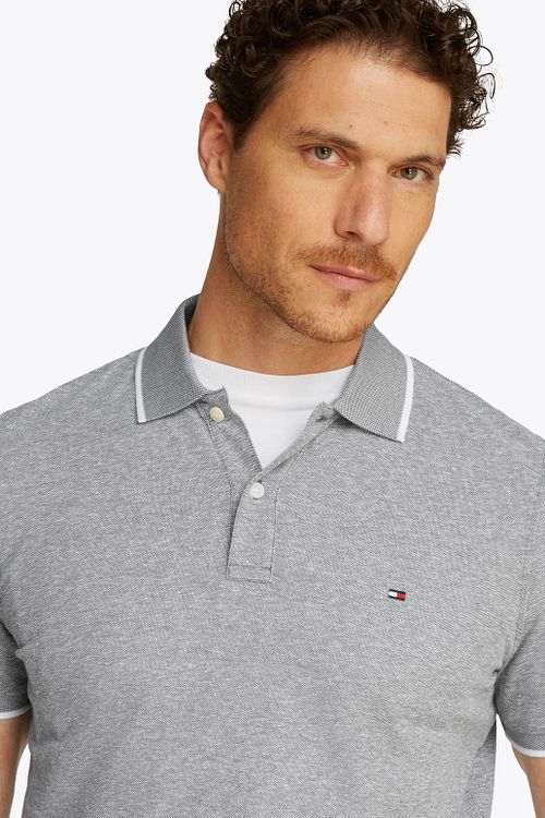 Tommy Hilfiger Linen Piqué Poloshirt Groen Model / Detail