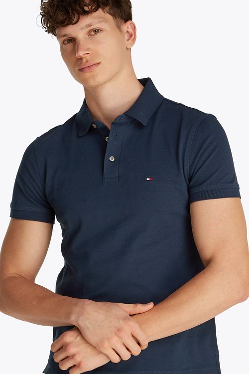 Tommy Hilfiger 1985 Polo Navy Model / Detail