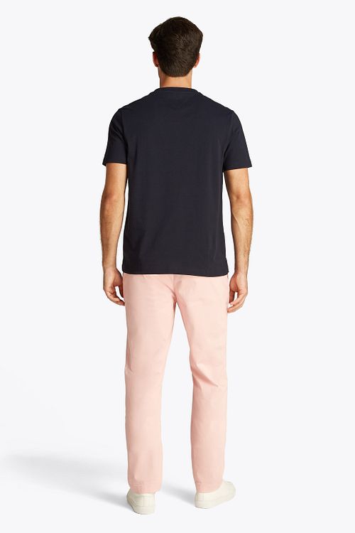 Tommy Hilfiger T-tröja Logo Monotype Marinblå Model / Achterkant