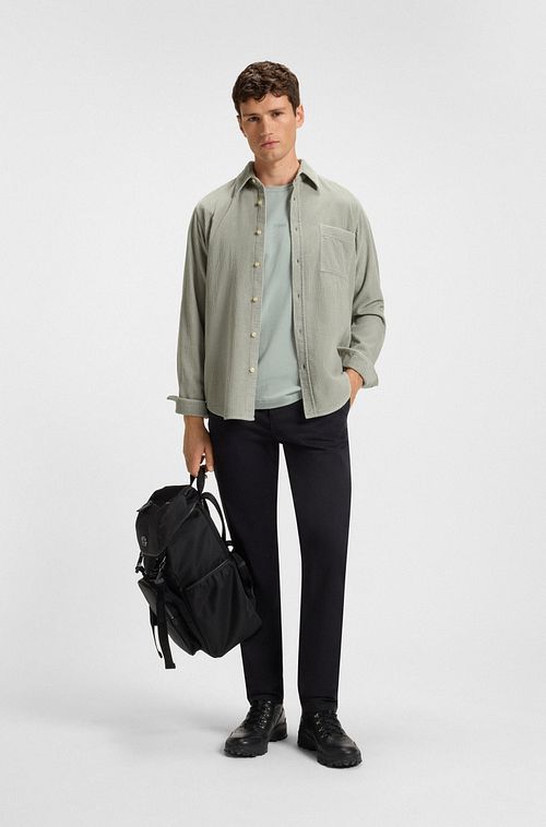BOSS Relegant Shirt Corduroy Green Model / Voorkant