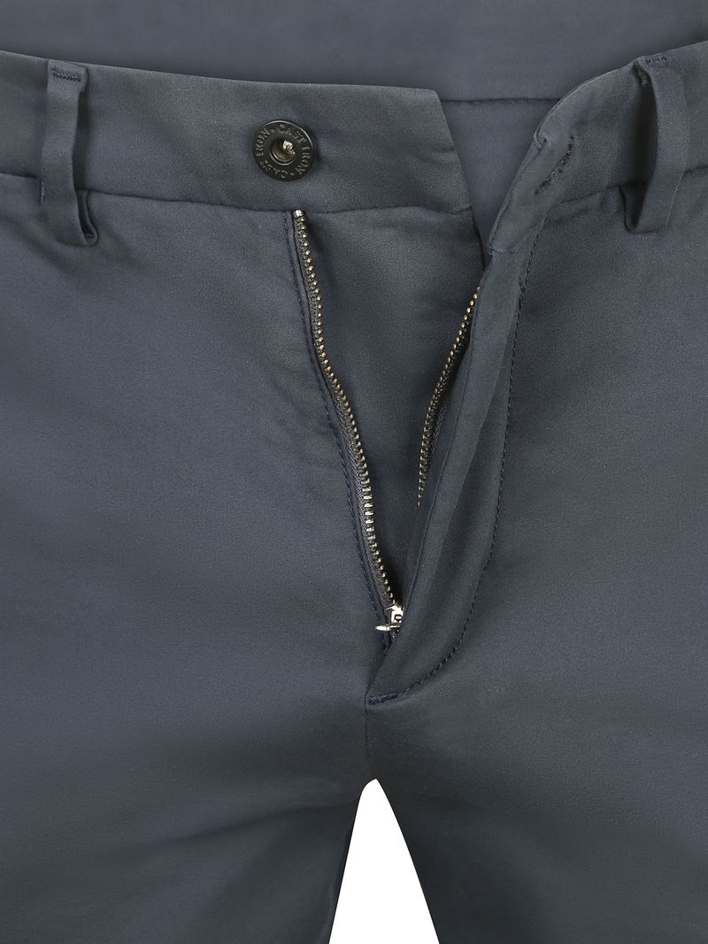 Cast Iron Riser Chino Dunkelblau  - Größe W 31 - L 34 günstig online kaufen