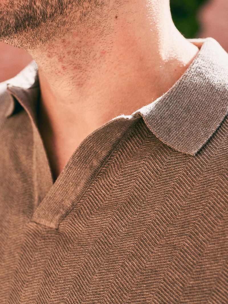 Suitable Knitted Poloshirt Riva Harring Taupe - Größe M günstig online kaufen