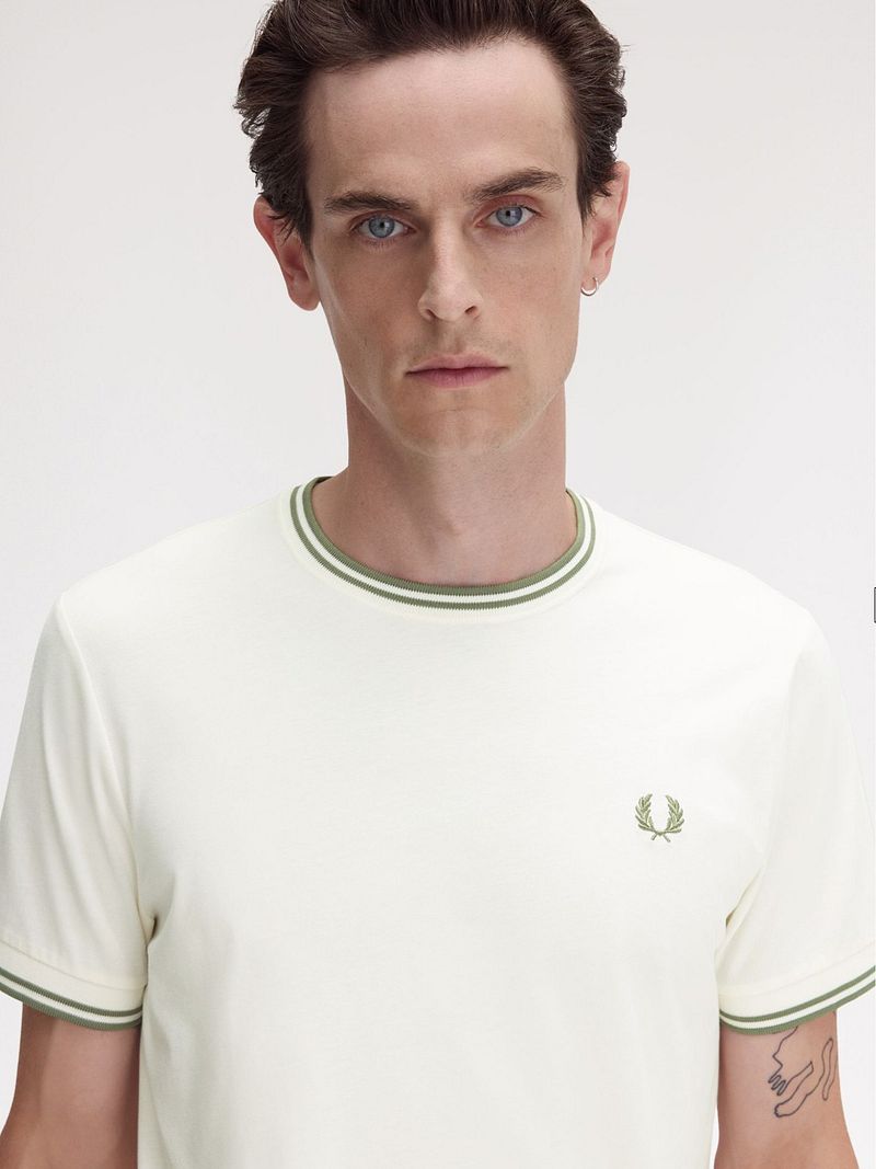 Fred Perry M1588 Twin Tipped T Shirt Off-White  - Größe XL günstig online kaufen