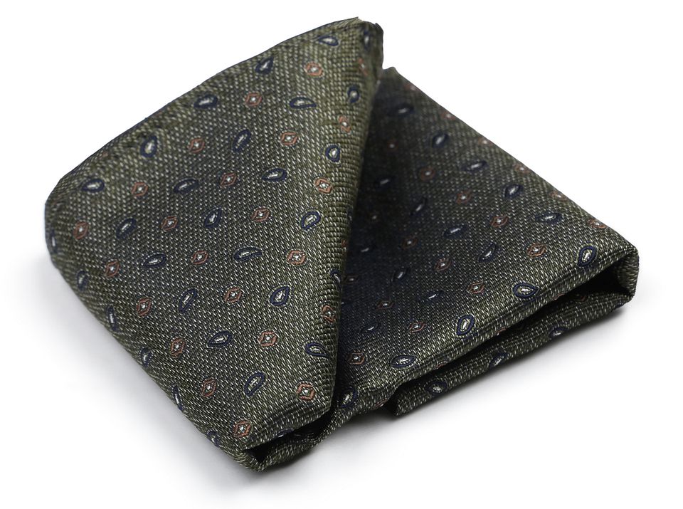 Bröstnäsduk Siden Small Paisley Olivgrön