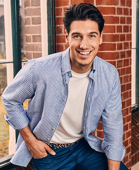 MODEL-LICHTBLAUWE-POLO