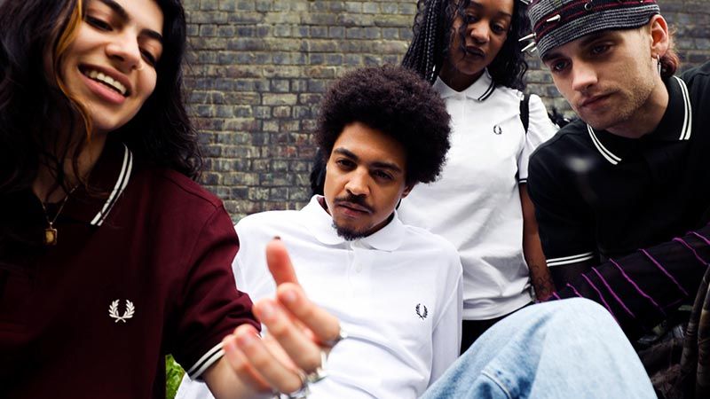 Fred Perry T-Shirts kopen? Morgen in huis - Suitable