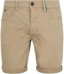 Eine kurze Hose ist ideal für die Sommermonate.