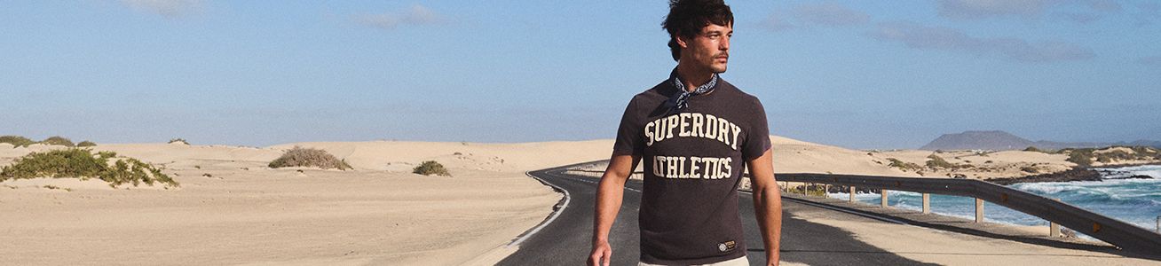 Superdry T-skjorter på nett kjøpe? Leveres i morgen - Suitable