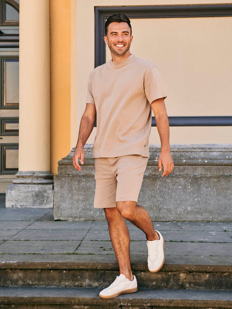 look-235