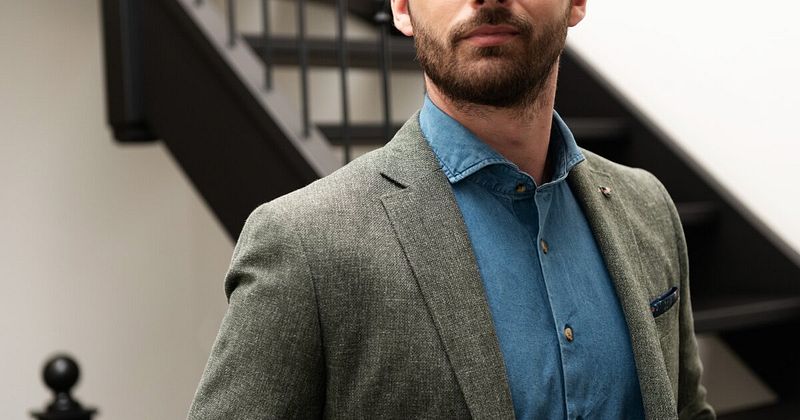 Types of shirt collars